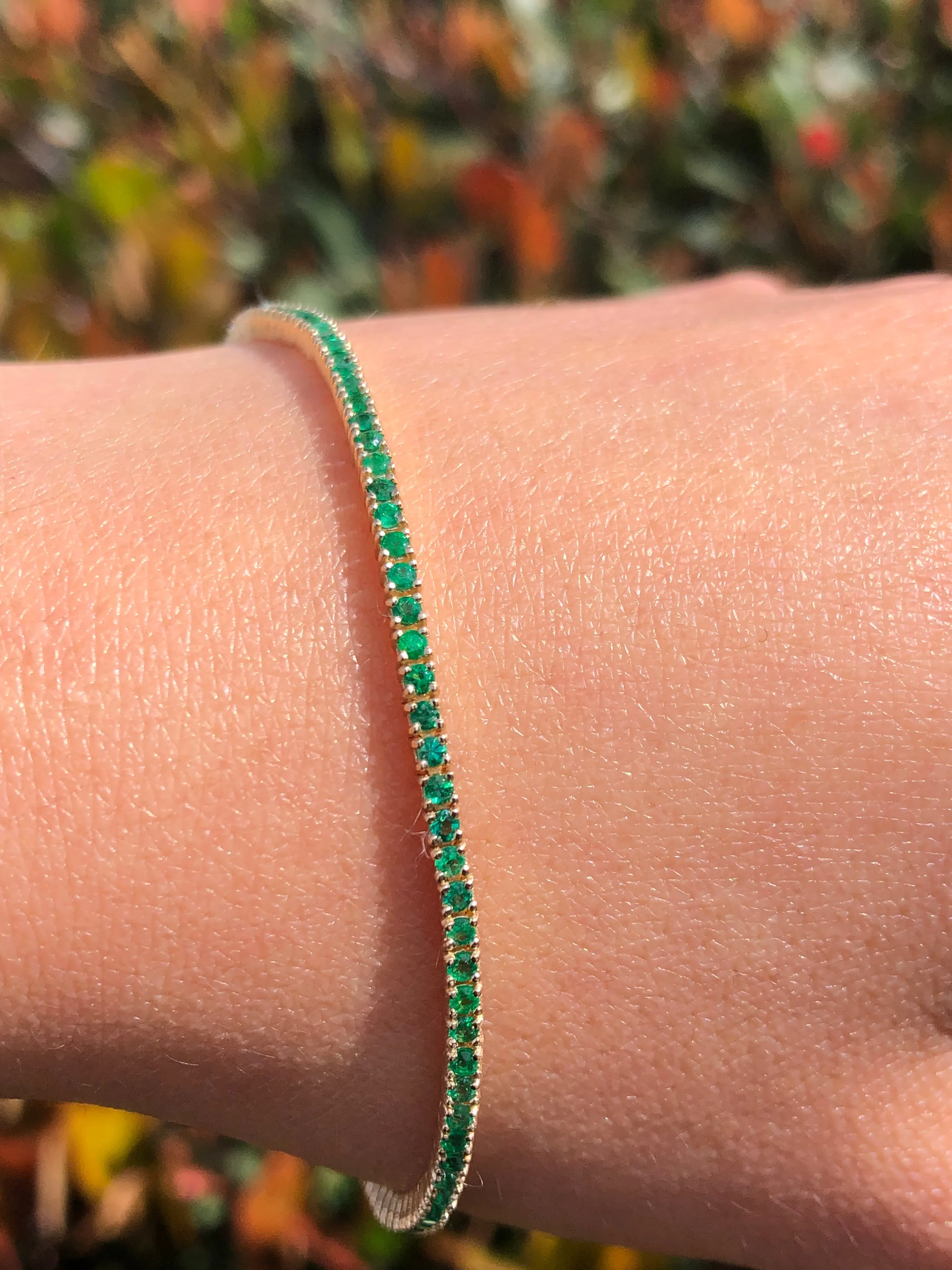 14K Gold Emerald Color Stoned Tennis Bracelet