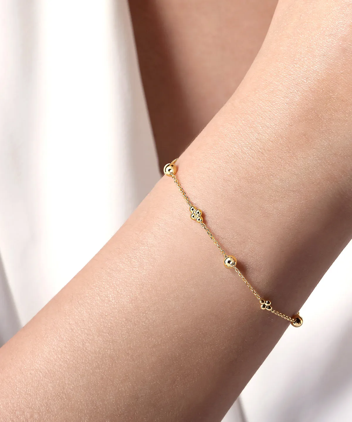 14K Yellow Gold Bujukan Bracelet