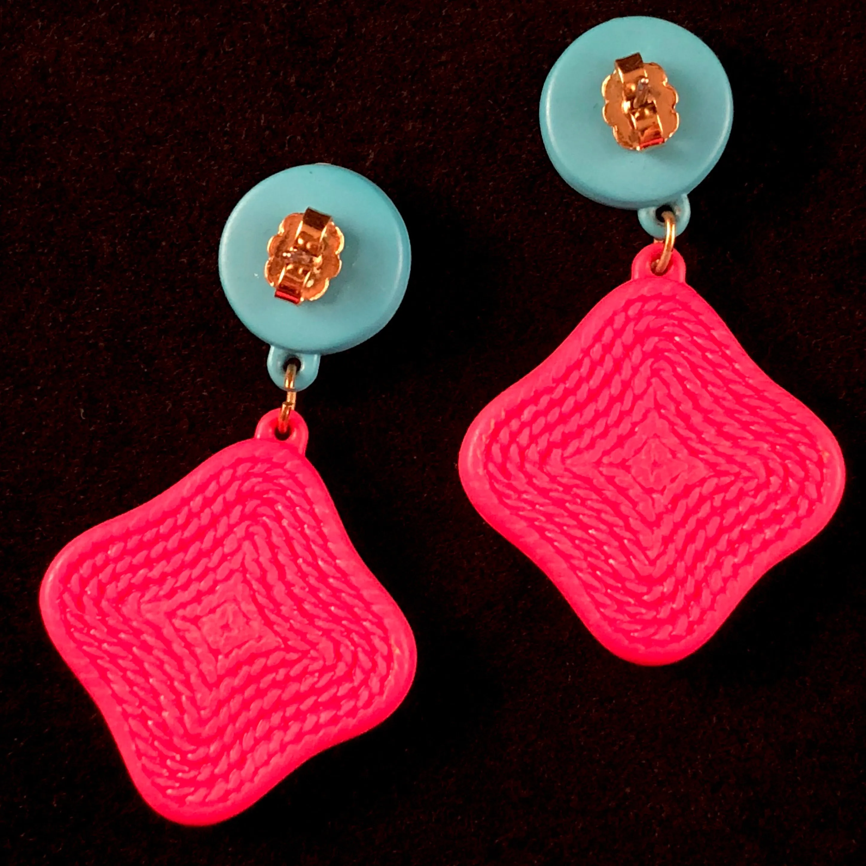 1988 Avon Summer Resort Earrings