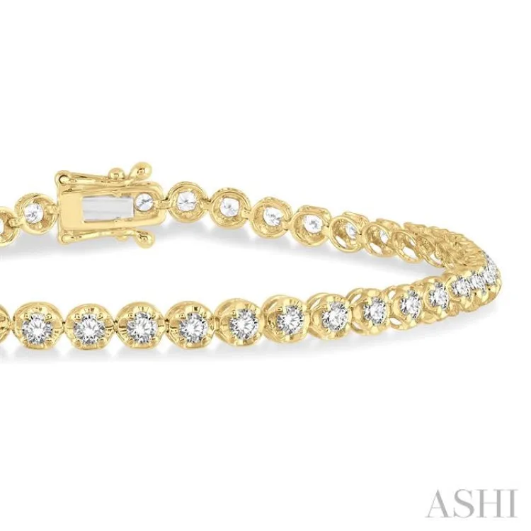 2 Ctw Round Cut Diamond Illusion Bracelet in 10K Yellow Gold