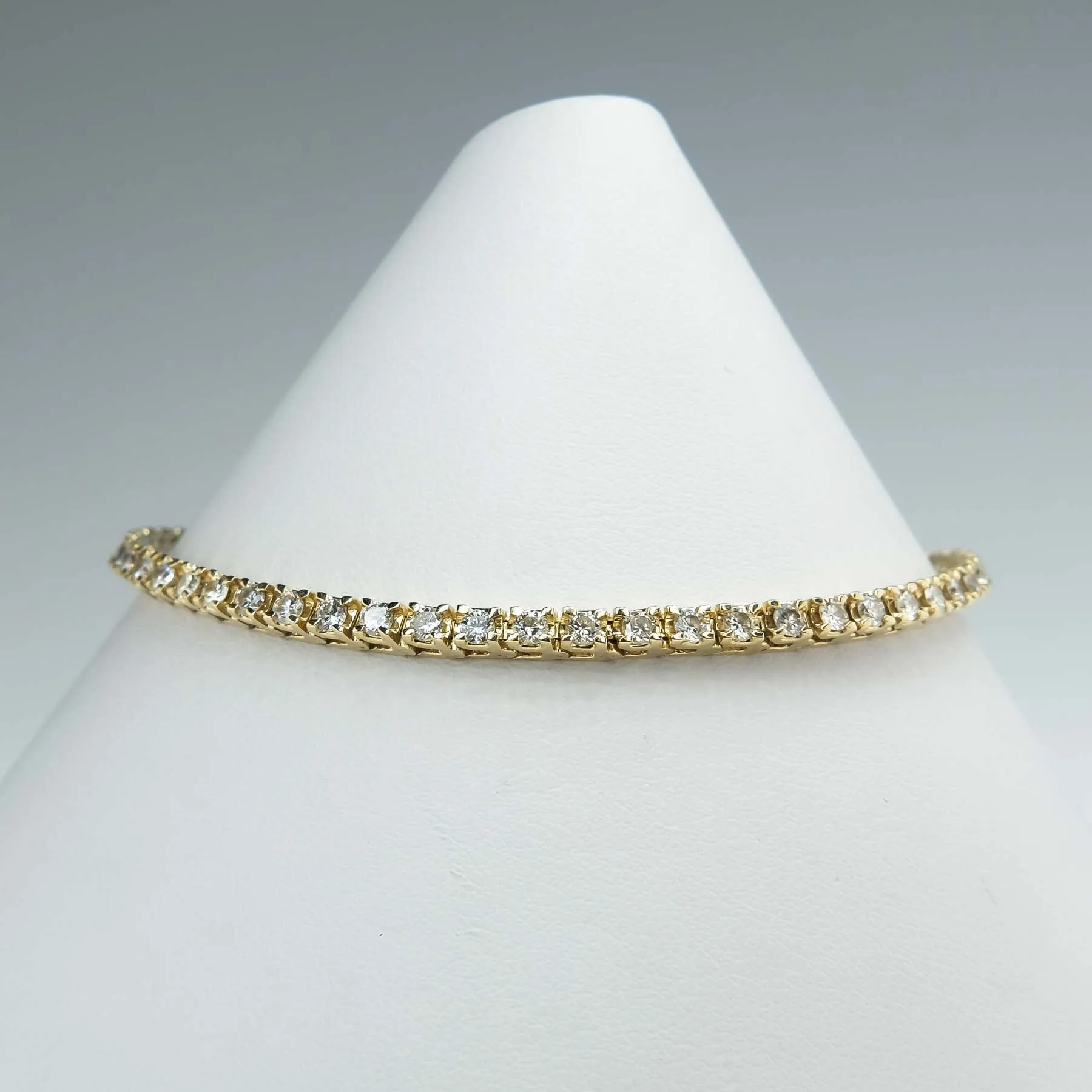 2.90ctw Diamond Tennis Bracelet in 14K Yellow Gold