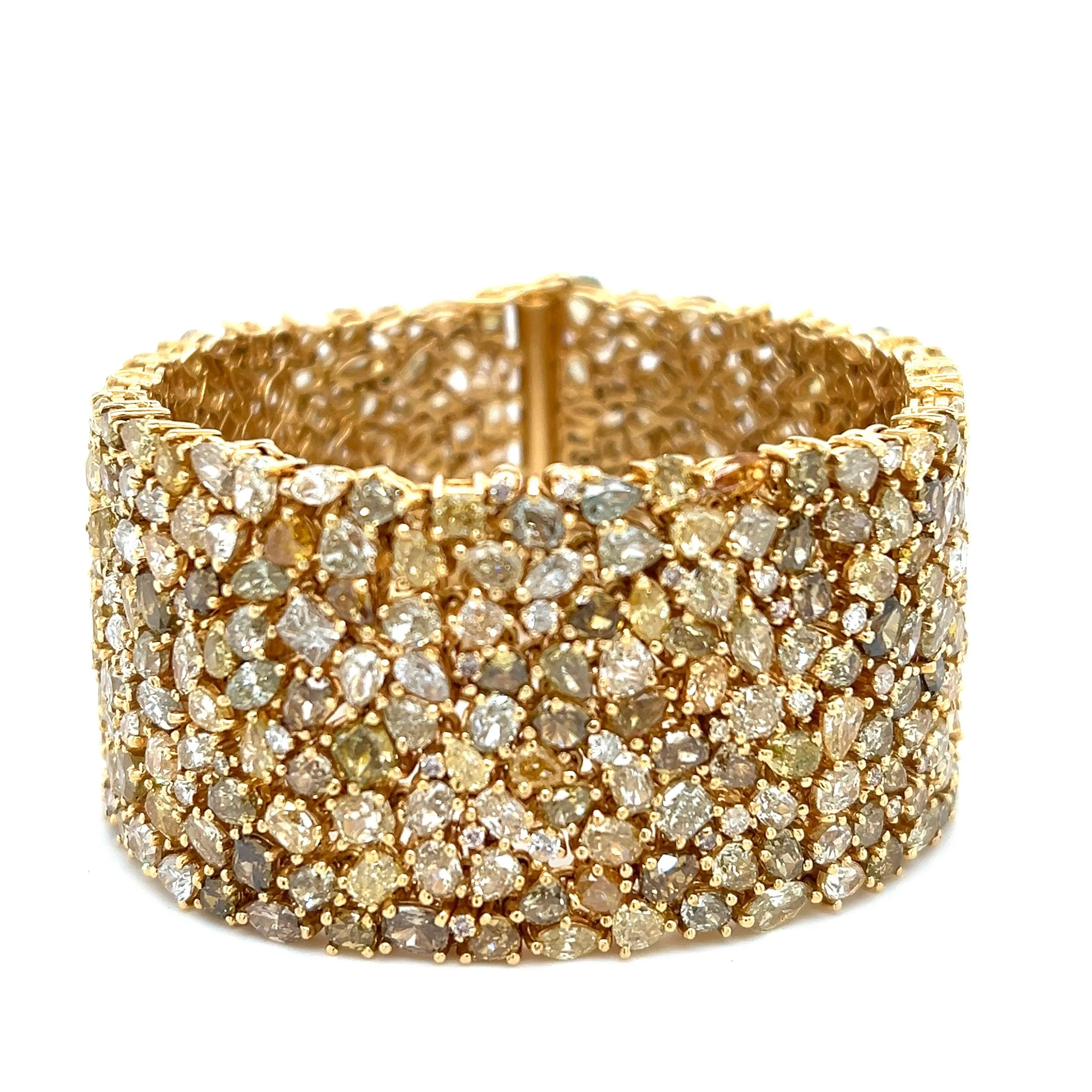 Coomi 18kt Gold Fancy Diamond Bracelet