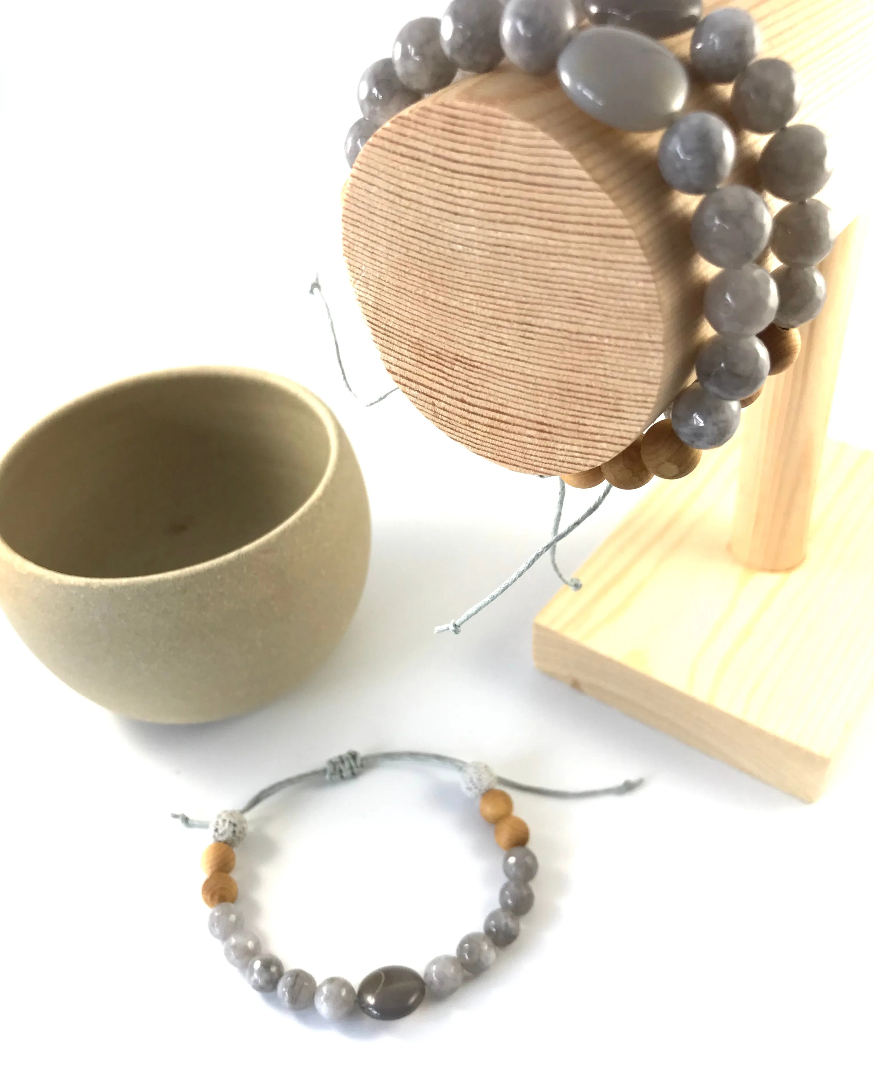 Dove - Soft Grey Agate Stone Oil Diffuser Bracelet