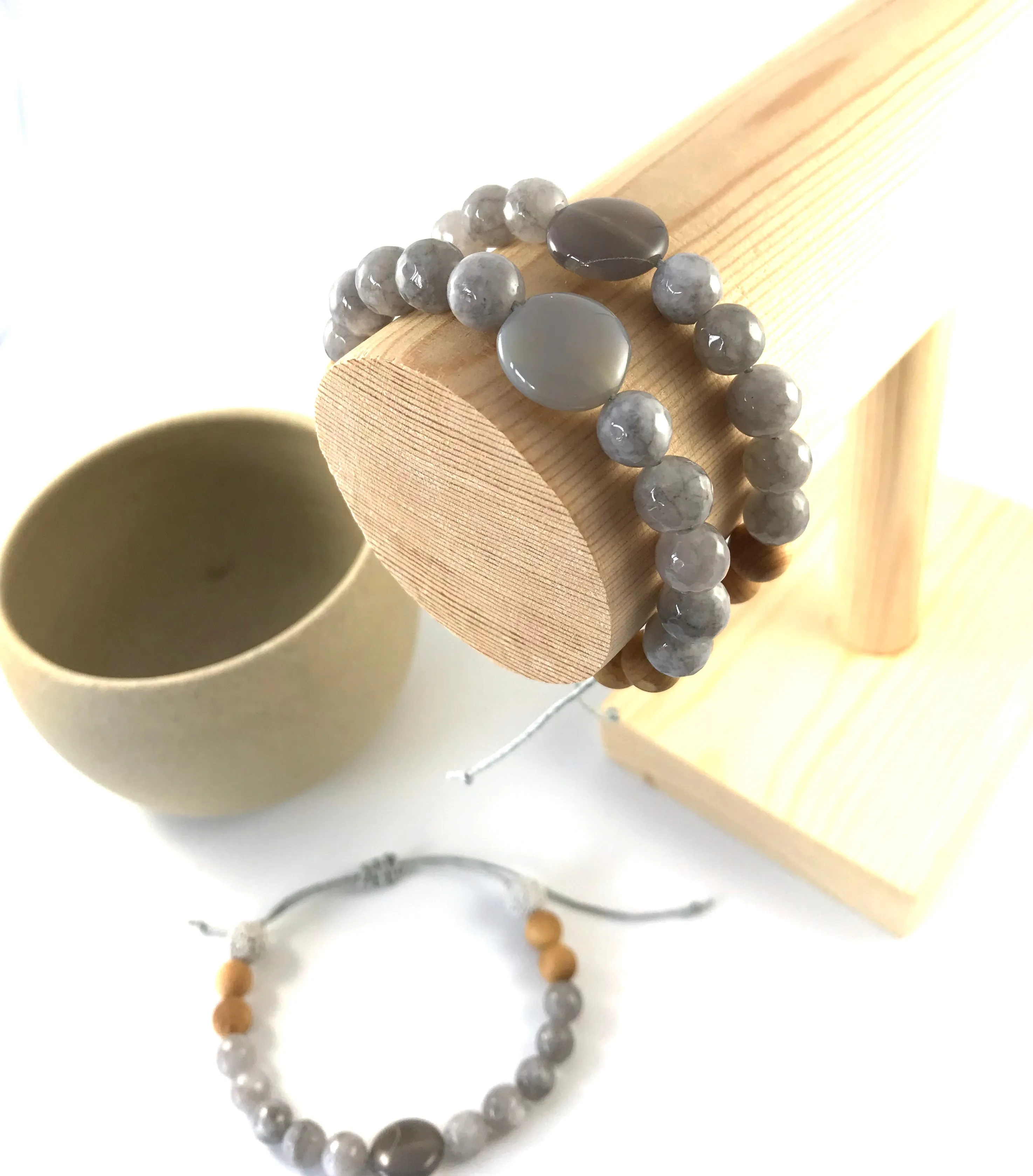 Dove - Soft Grey Agate Stone Oil Diffuser Bracelet