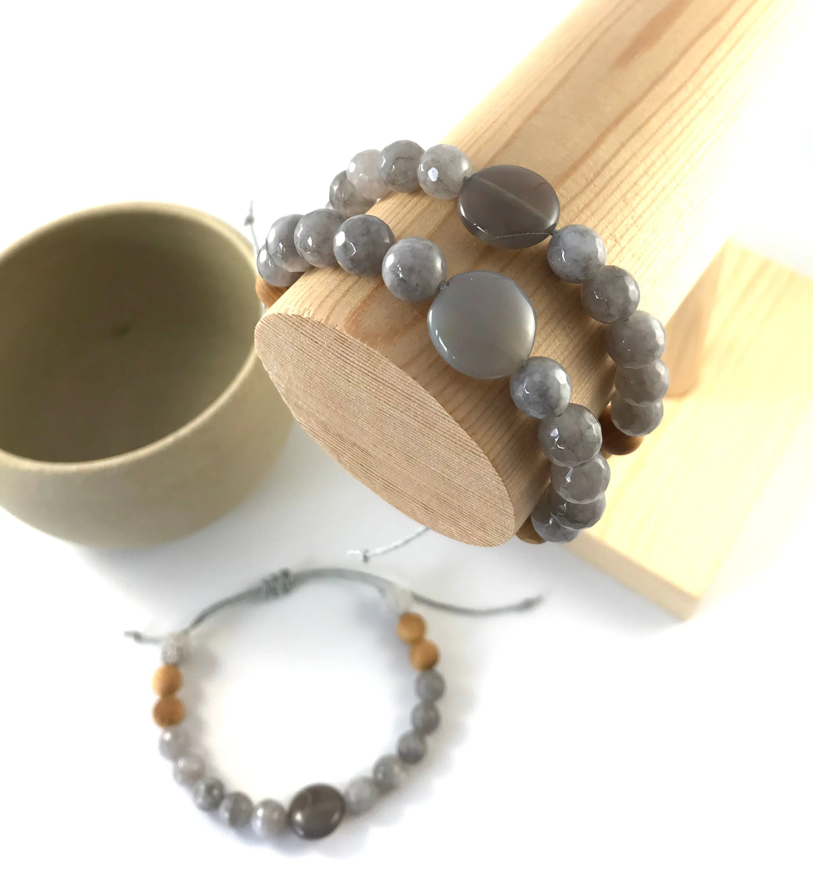 Dove - Soft Grey Agate Stone Oil Diffuser Bracelet