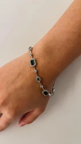 Envy's Treasures Bracelet