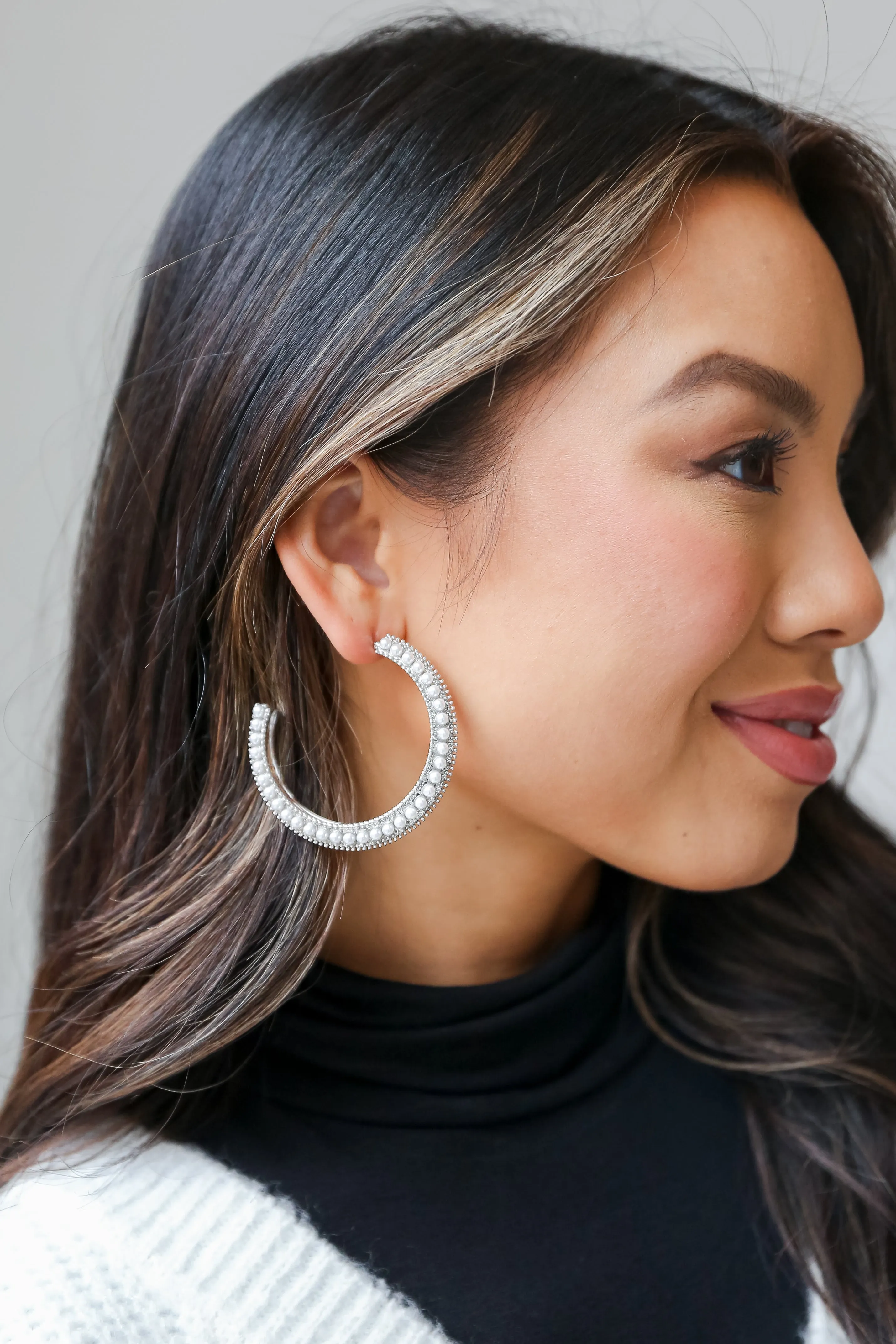 FINAL SALE - Heidi Pearl Hoop Earrings