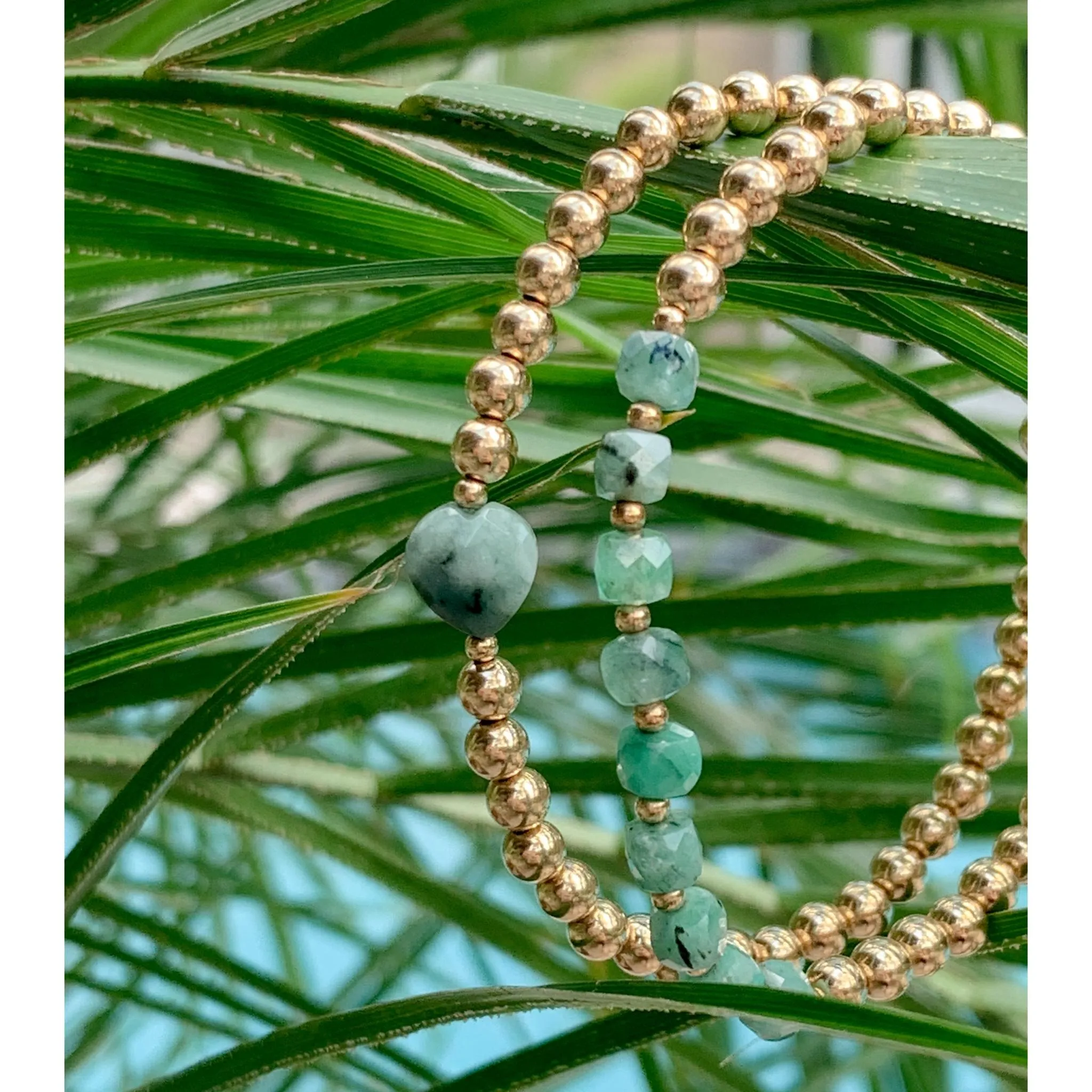 Gold Beaded Bracelet | Emerald Heart