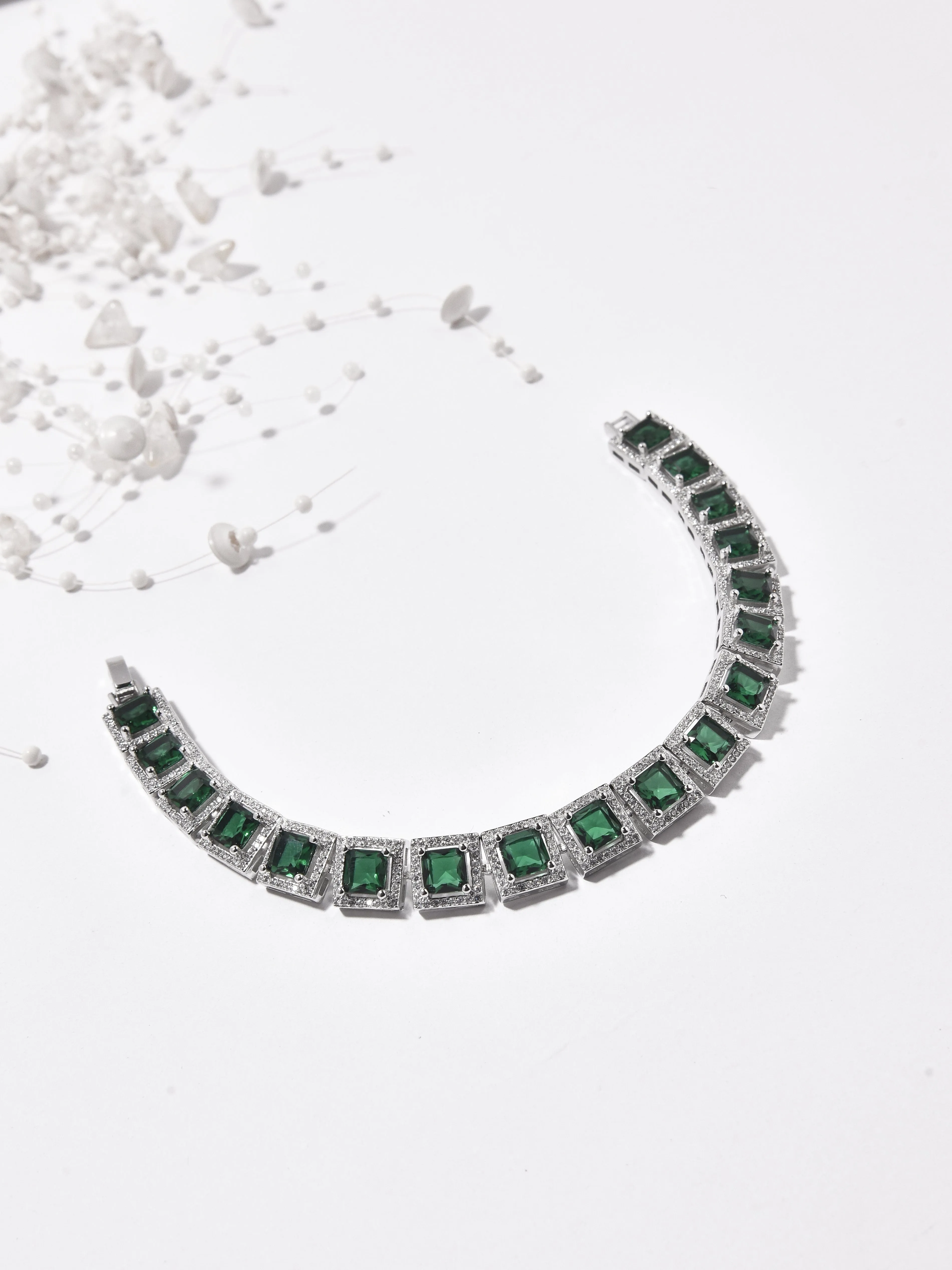 Klissaa Emerald Tennis Bracelet