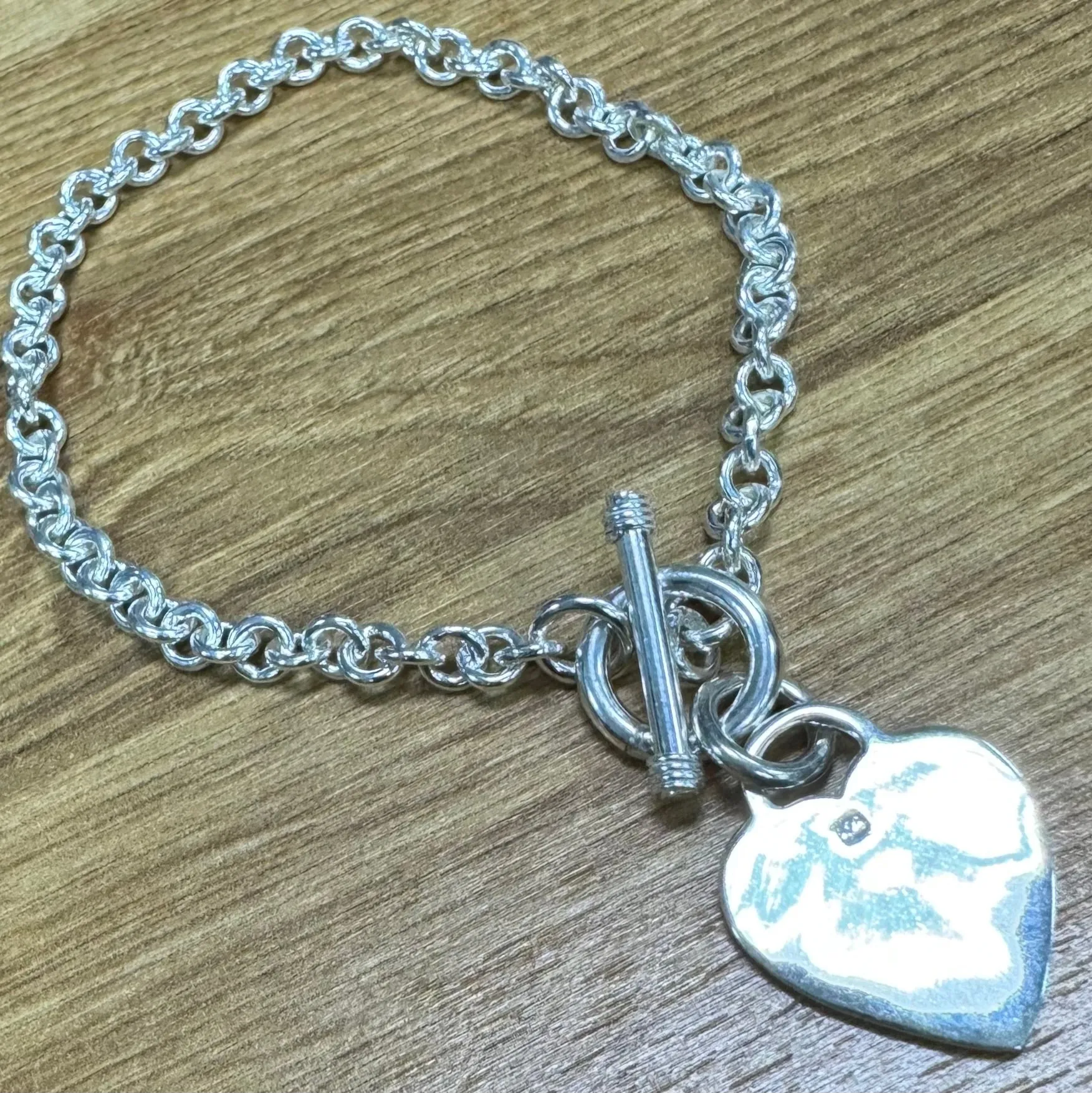 M384 Heart Bracelet