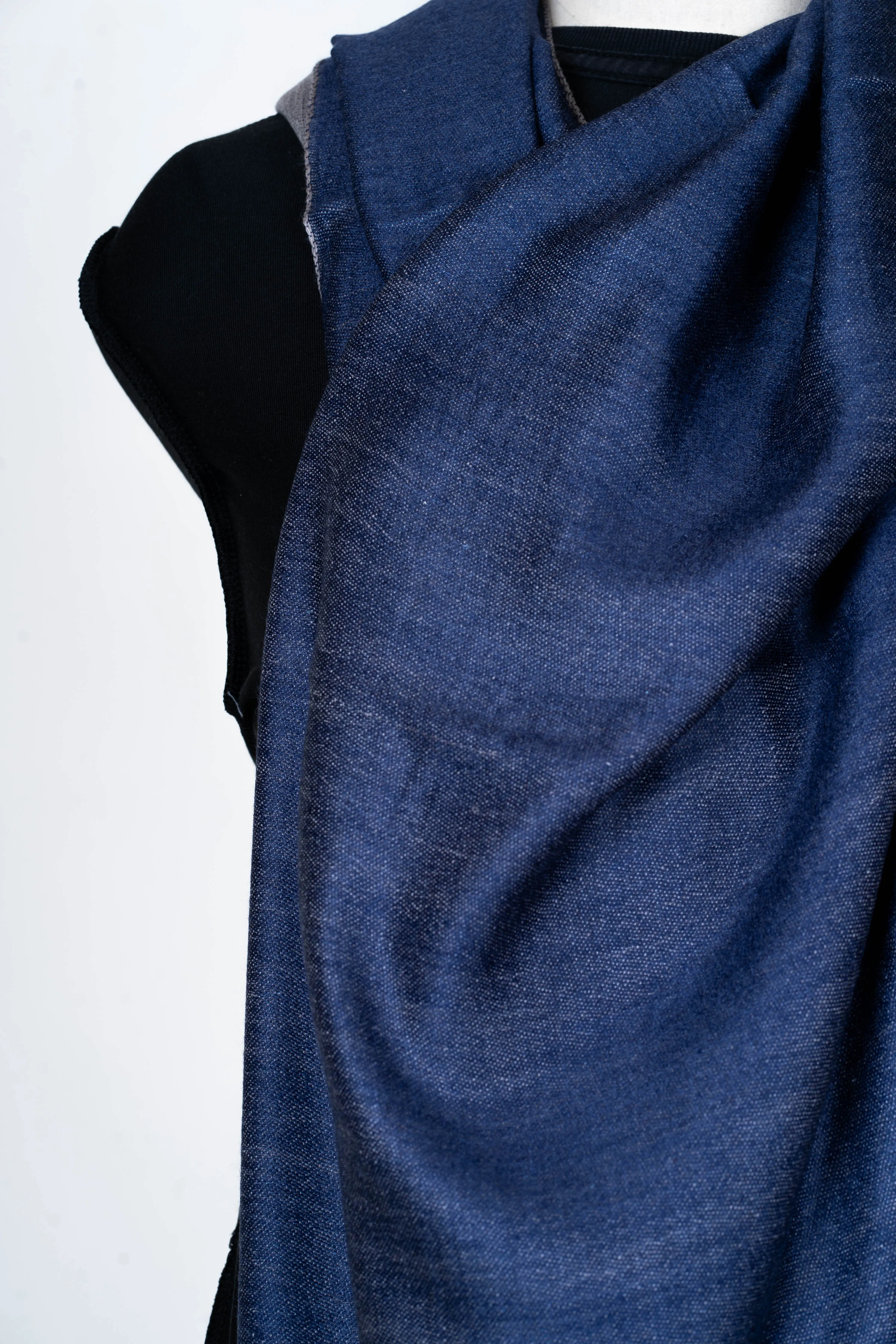 Midnight Glow: Reversible Merino Wool Scarf in Navy and Gray