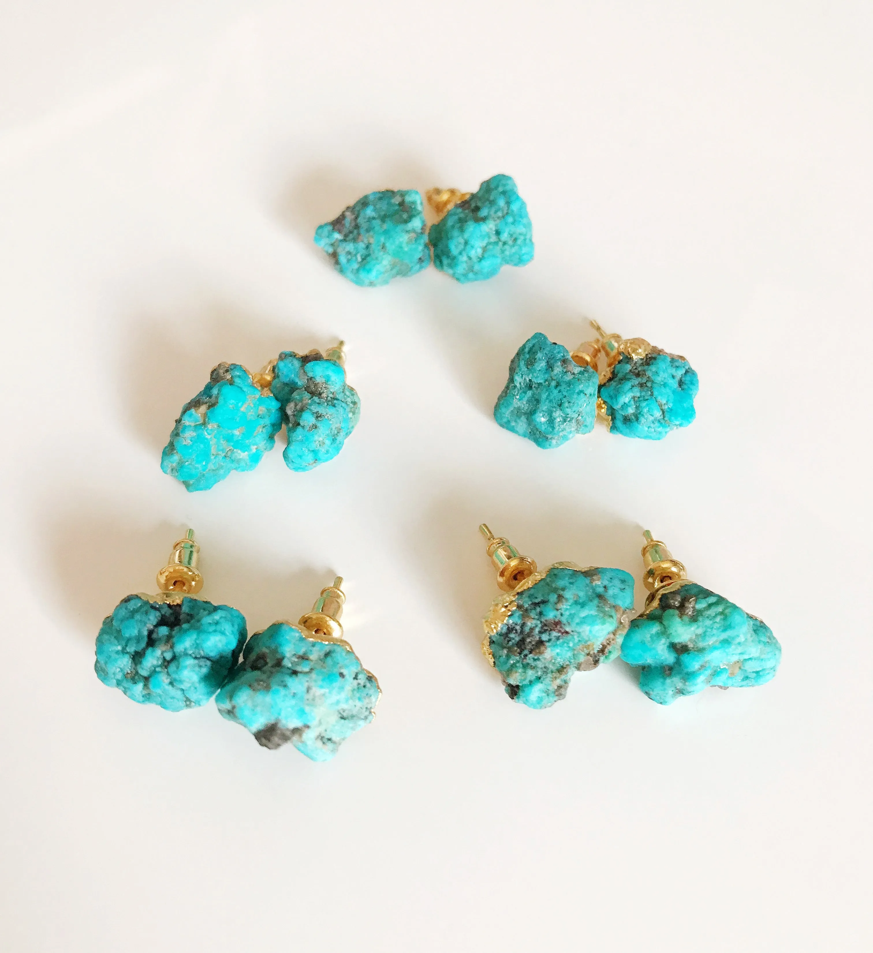 Raw turquoise stud earrings (E433)