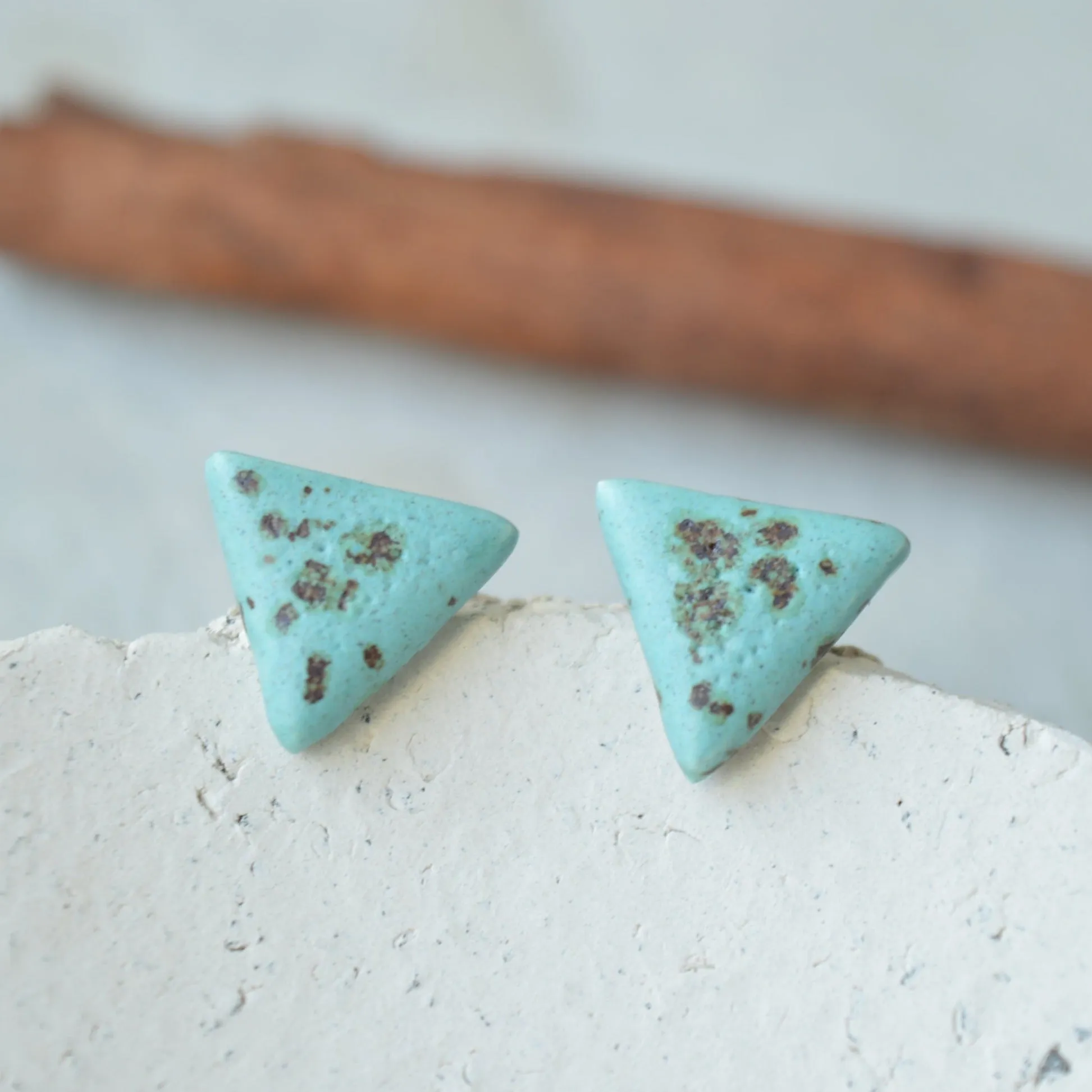 Stud earrings No. 42