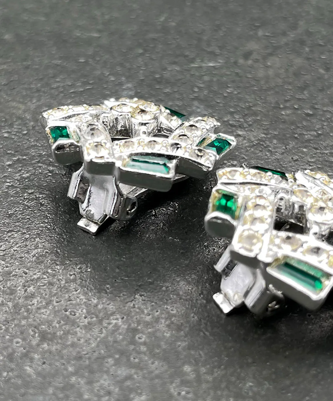 【UK買付】ヴィンテージ SARAH COV. エメラルド クリア ビジュー イヤリング/Vintage SARAH COV. Emerald Bijou Clip On Earrings