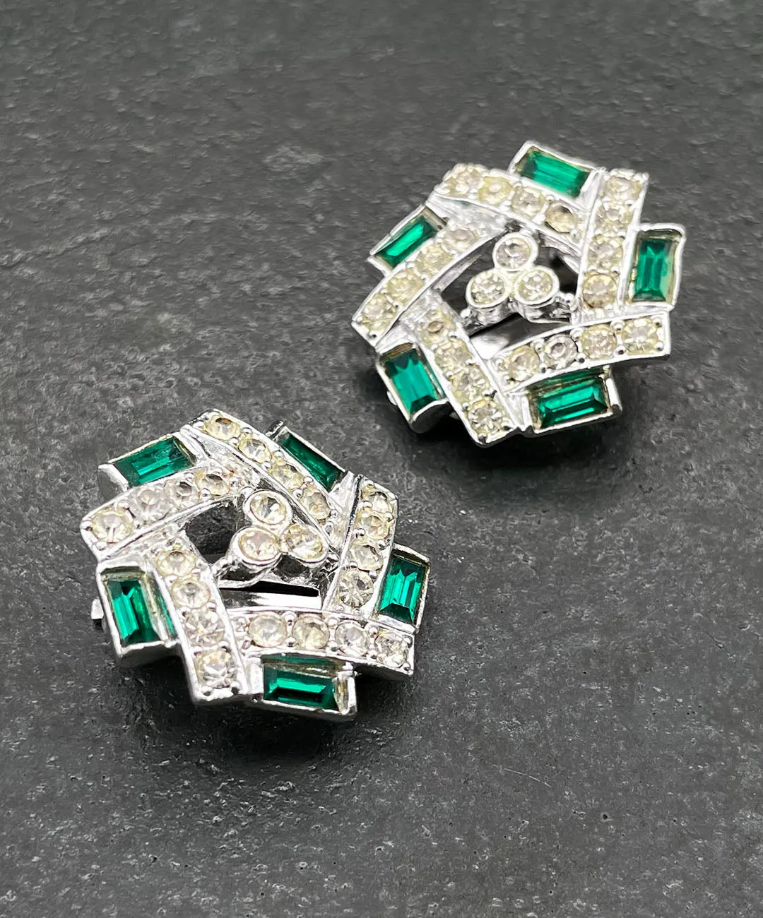 【UK買付】ヴィンテージ SARAH COV. エメラルド クリア ビジュー イヤリング/Vintage SARAH COV. Emerald Bijou Clip On Earrings