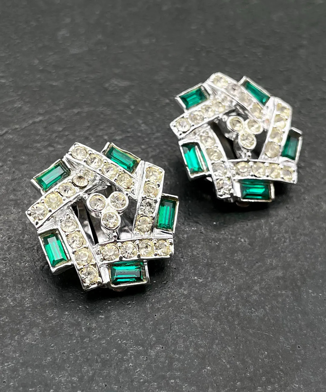 【UK買付】ヴィンテージ SARAH COV. エメラルド クリア ビジュー イヤリング/Vintage SARAH COV. Emerald Bijou Clip On Earrings